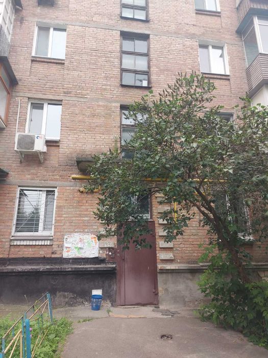 2к квартира з ремонтом. Цегляний будинок. 3-й пов. Вул. Макіївська, 2