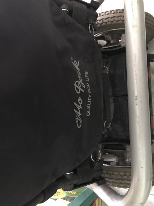 Wózek imwalidzki elektryczny