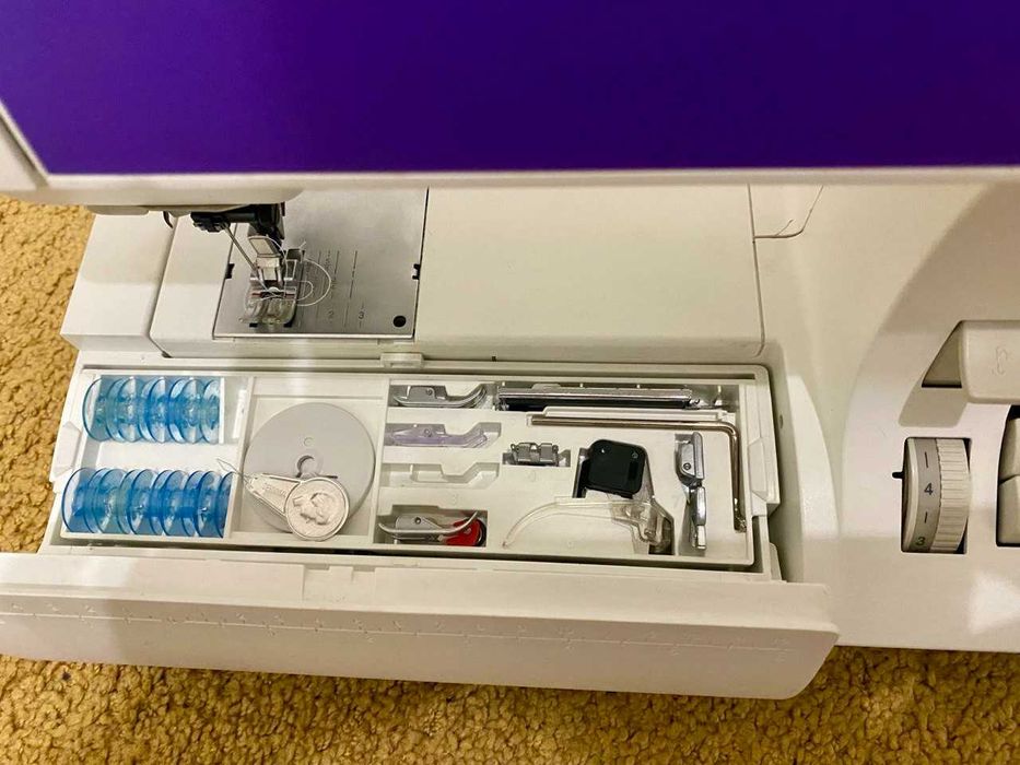 Швейна машина Pfaff  Select 4.0