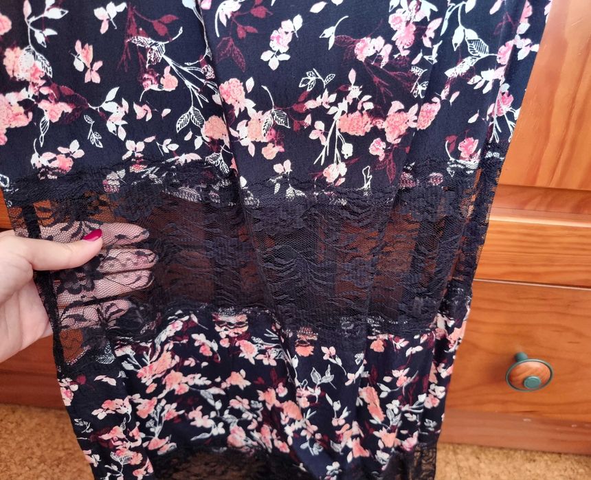 Saia comprida com padrão florido e renda Tally Weijl, tamanho 34