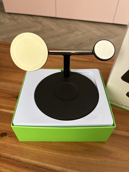 Продам Belkin 3-in-1 Wireless Charging Stand 15W