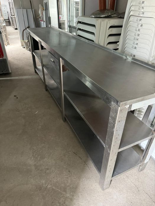 Bancada de apoio em inox