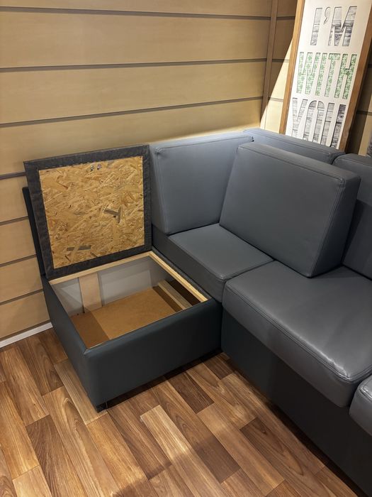 Sofá cama “semi-novo”