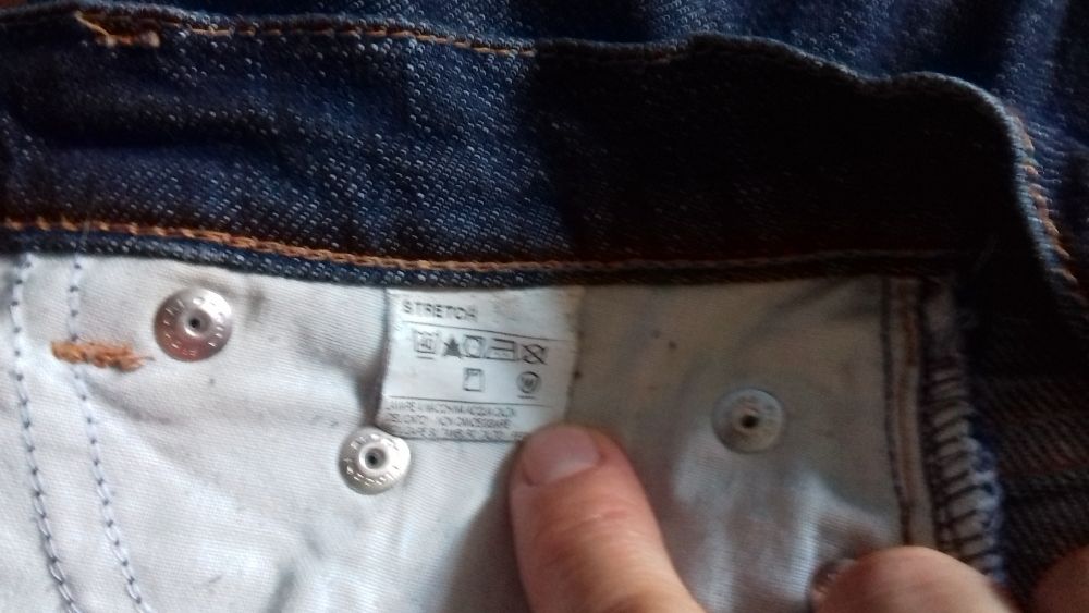 Benetton М Джинси капрі оригінал як нові