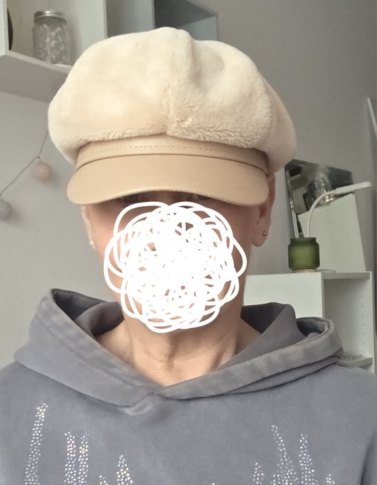 Damska czapka z daszkiem kaszkiet