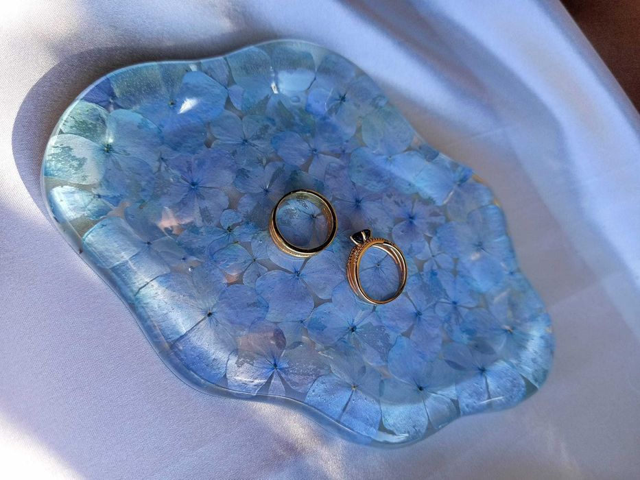 Taca z żywicy, niebieska hortensja