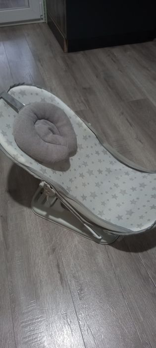 Дитячий шезлонг для купання