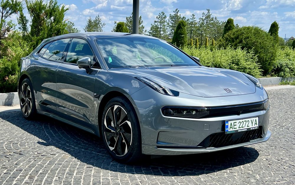 Zeekr 001 AWD 100 кw  2024