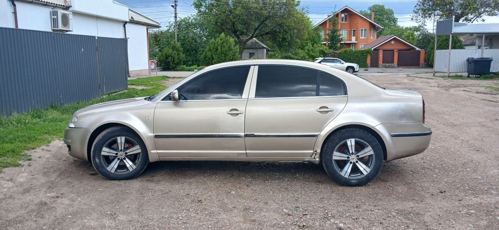 Продаж Skoda Superb