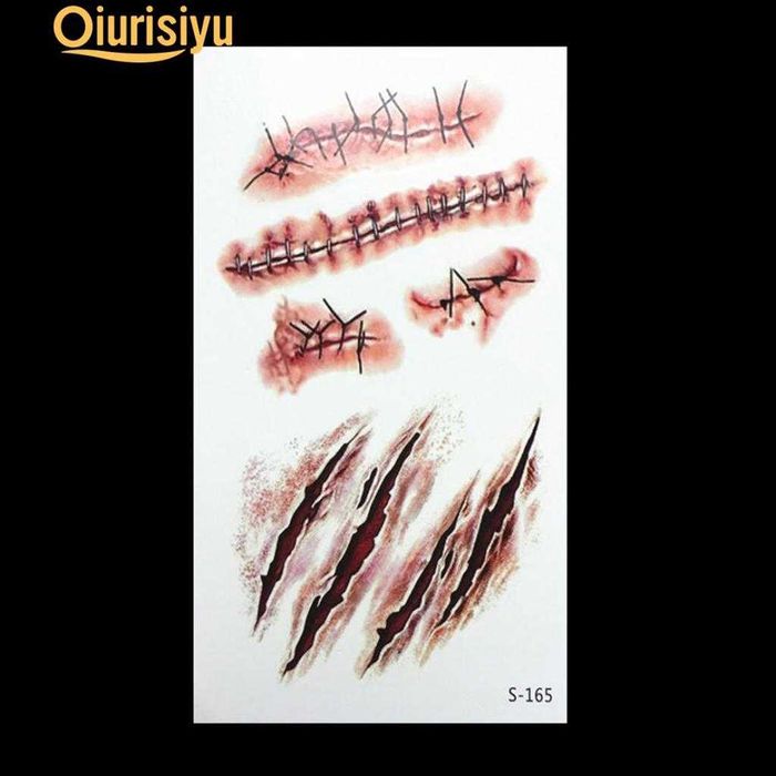 Fato chucky M + cutelo + peruca