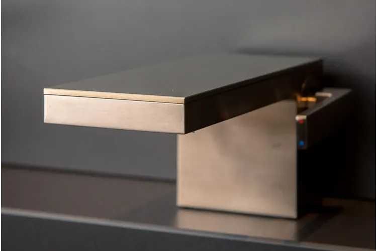 Змішувач для умивальника Axor MyEdition 221, Brushed Bronze (47062140)