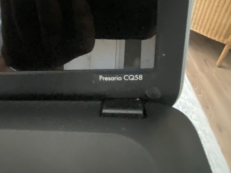 HP Compaq presario cq58