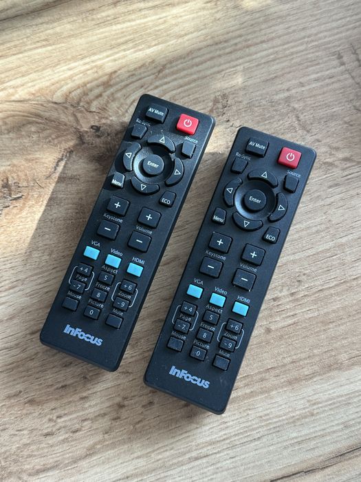 Projektor InFocus In2136