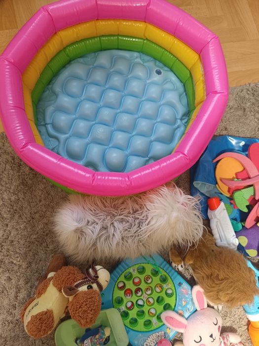 Zestaw zabawek dla dziecka + gratis