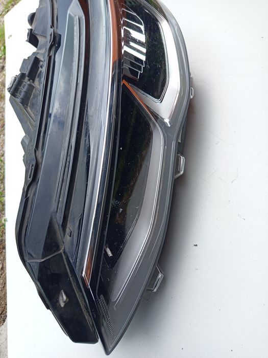 VW Golf VIII prawy reflektor full led 5H1.941.005.C