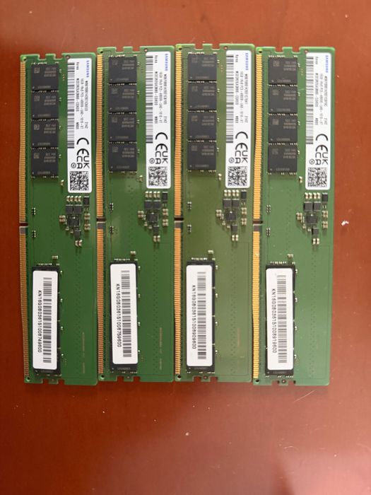 Модуль памʼяті для компʼютера DDR5 16Gb 4800 MHz Samsung16Gb DDR5 4800