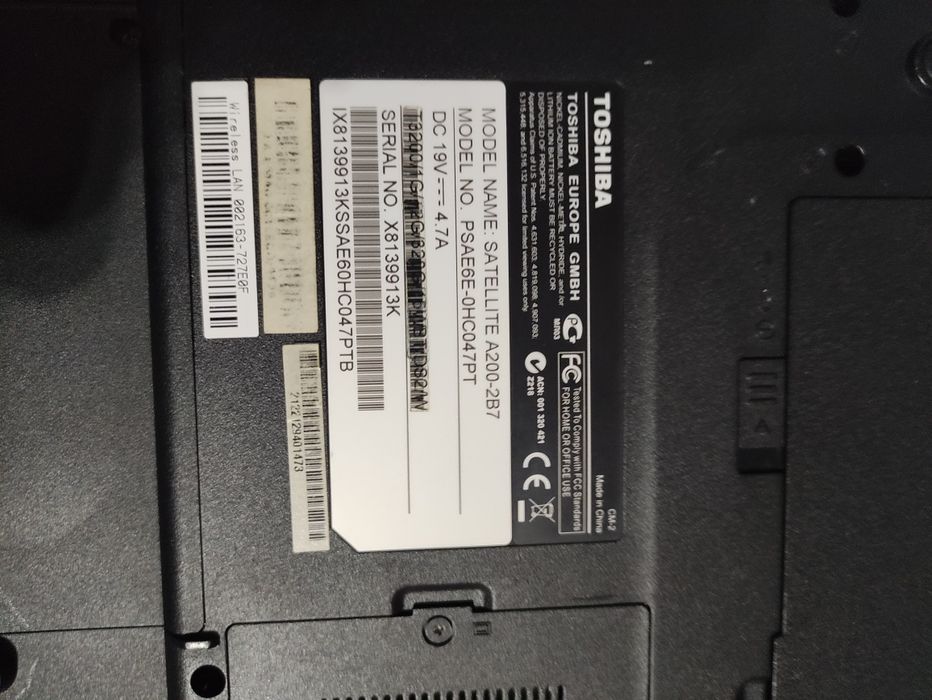 Computador toshiba.