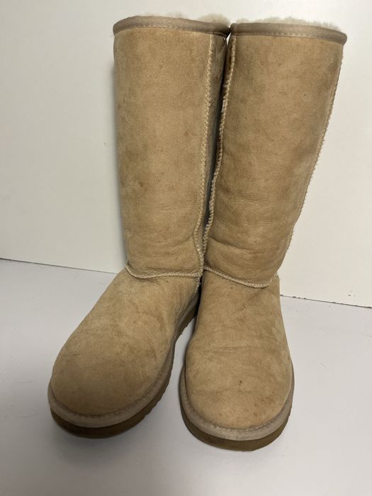 Buty UGG.