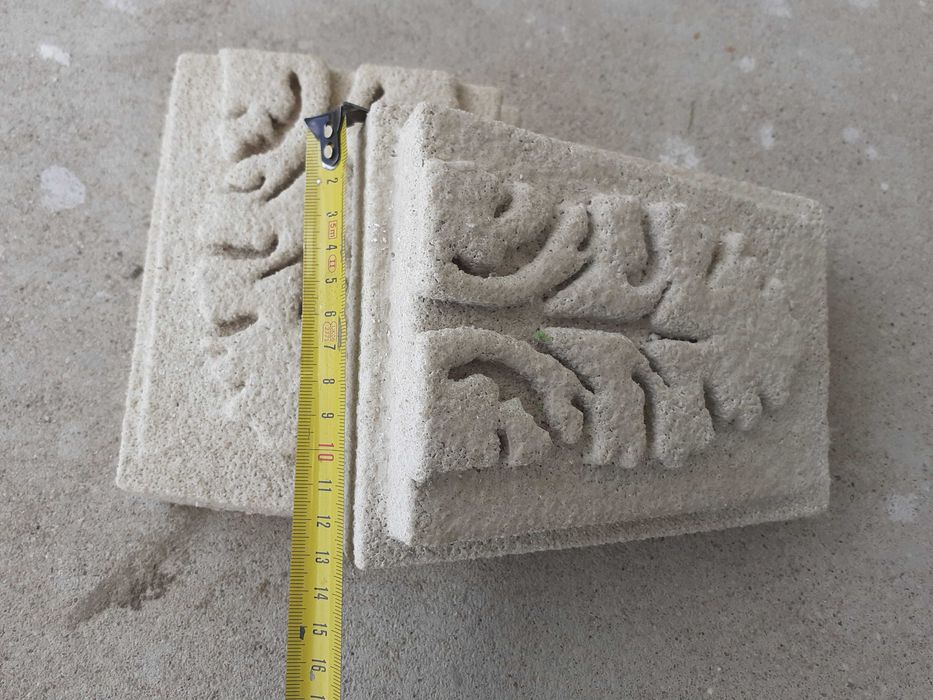 sztukateria zewnętrzna, element ozdobny okna drzwi