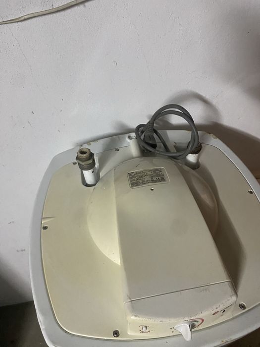 Vendo Termo acumulador 150 Litros Ariston