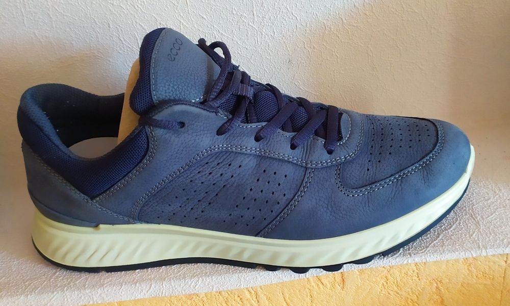 Продам кроссовки Ессо, оригинал