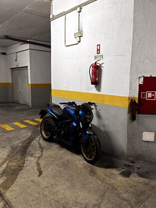 Bajaj Dominar 400 carta A2