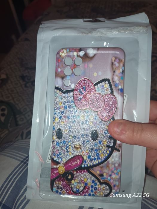 Vendo capaz de telemóveis  hellokitty