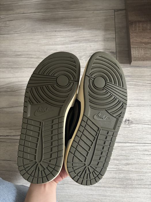 Buty nike air olive traviss scoot