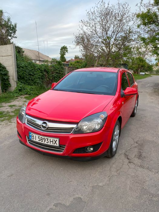 Опель Астра 1.6 газ 2012 рік