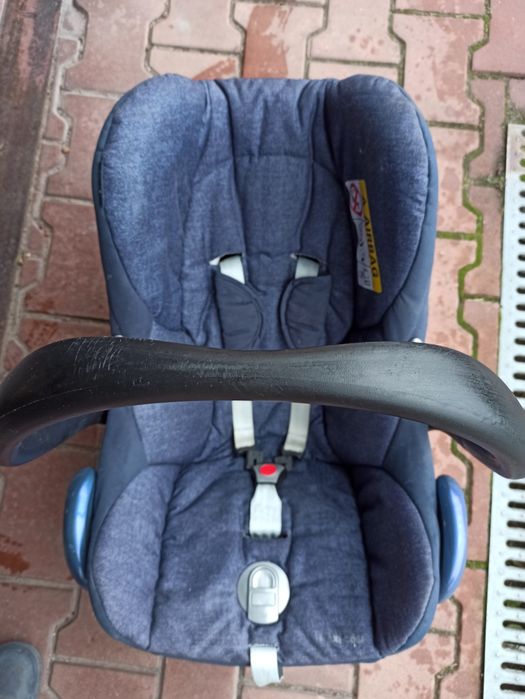 Wózek Baby Design Dotty 2w1 + fotelik samochodowy Maxi Cosi z bazą