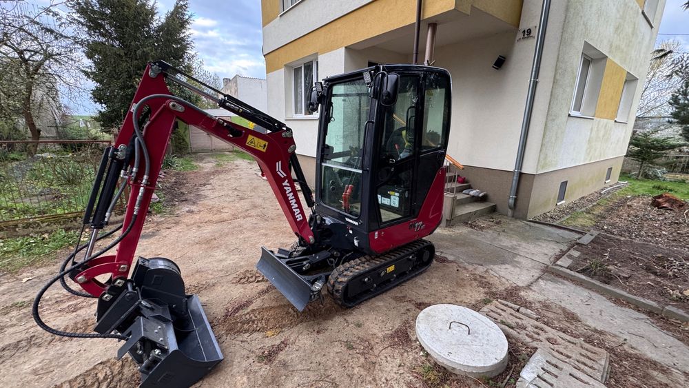 Minikoparka miniładowarka BOBCAT AVANT WIERTNICA krata niwelacyjna  24/7 FV wynajem