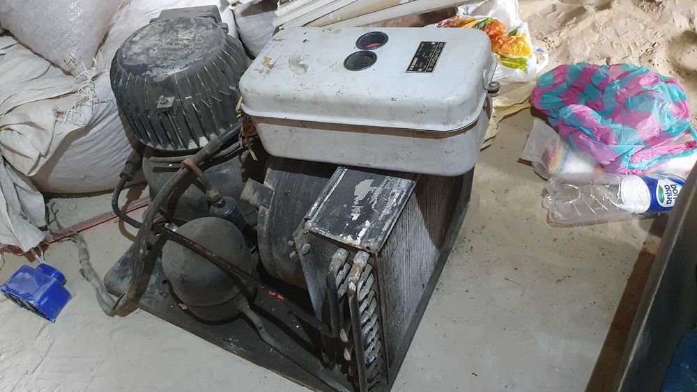 Холодильный агрегат от промышленного холодильника  Холодильний агрегат