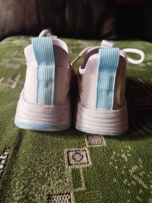 Кросівки дитячі 31р.