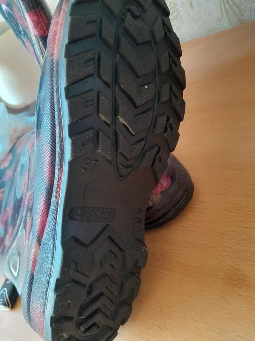 Резиновые сапоги