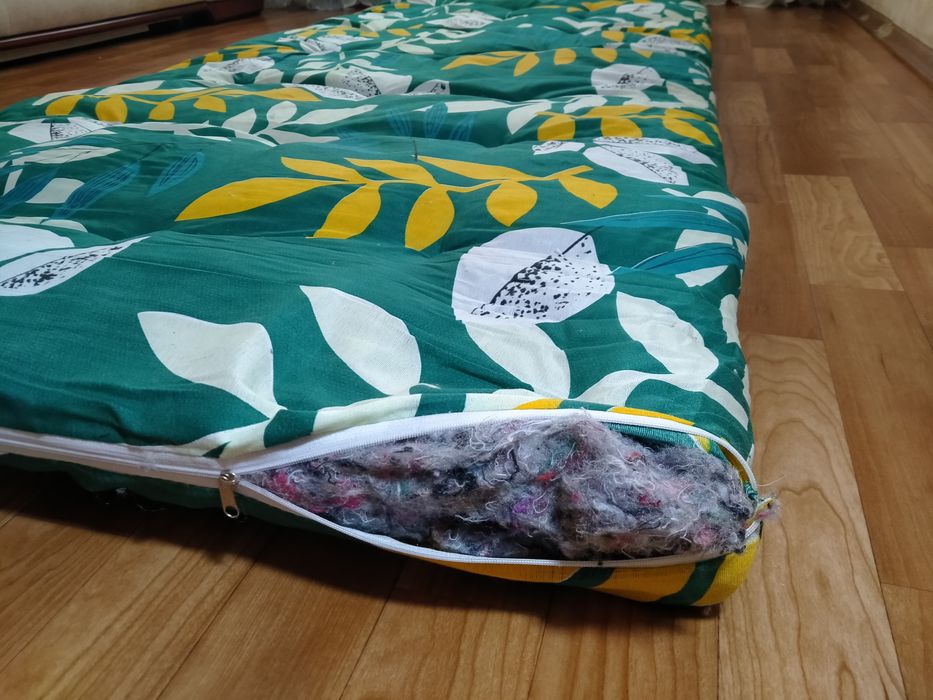 Матрас ватный  2 х 80 м. Новый.