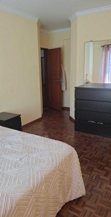 Quarto para arrendar