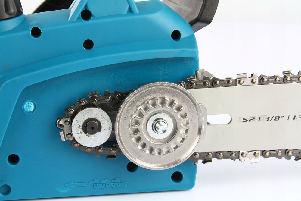 Pilarka Elektryczna 2700W Mocna