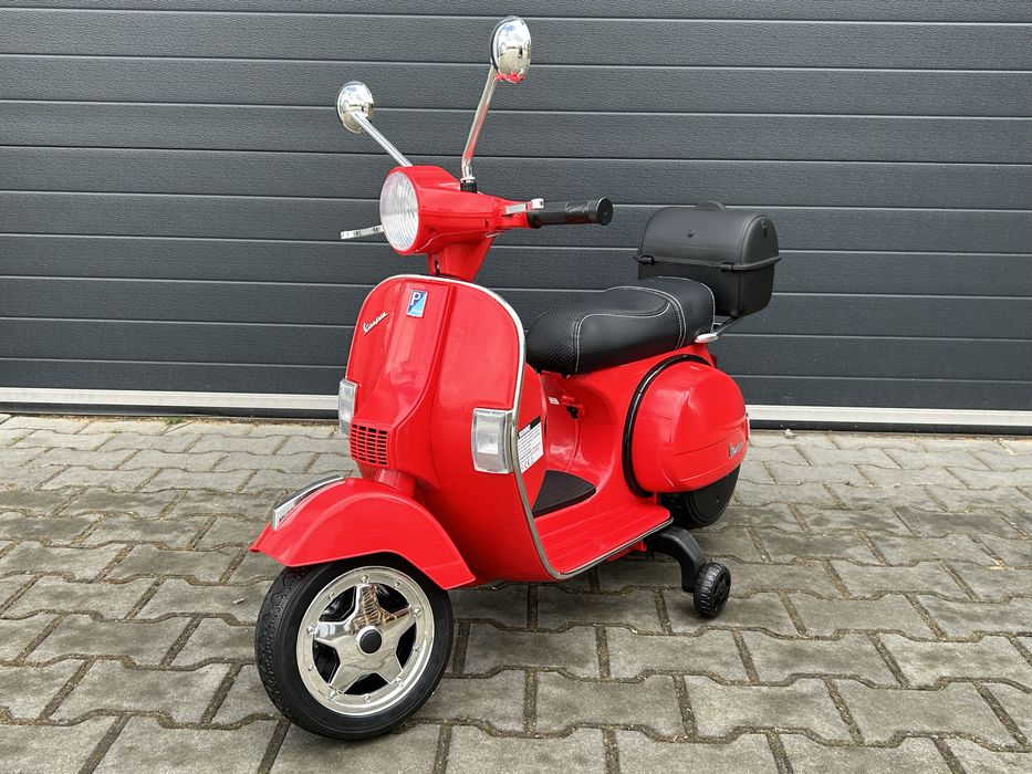 Motor Skuter na akumulator dla dzieci Vespa Czerwony 12V Skóra