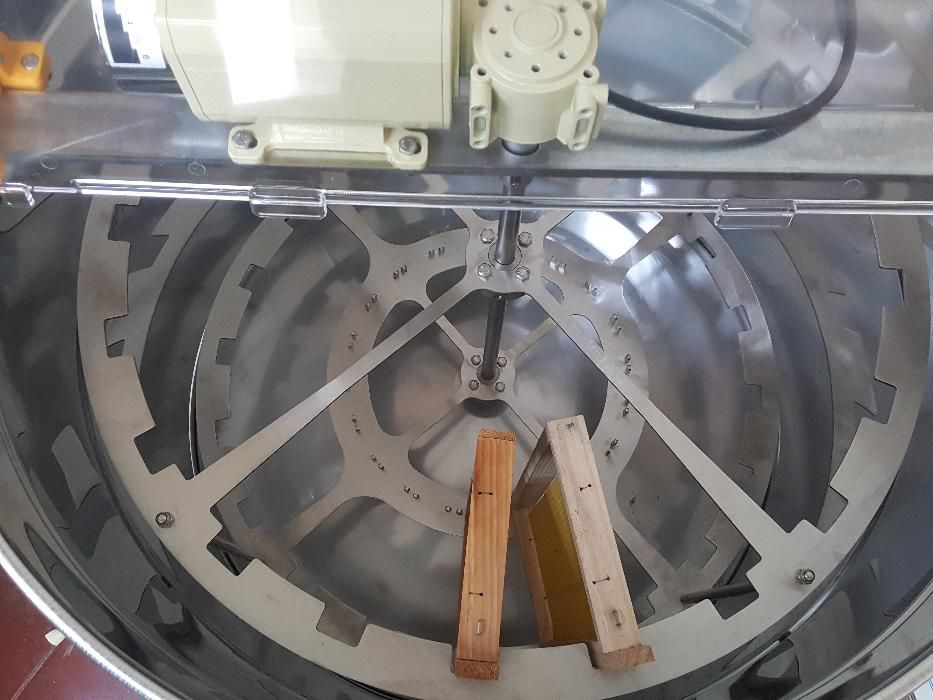 Extrator\centrifugador de mel inox eléctrico novo 20 quadros