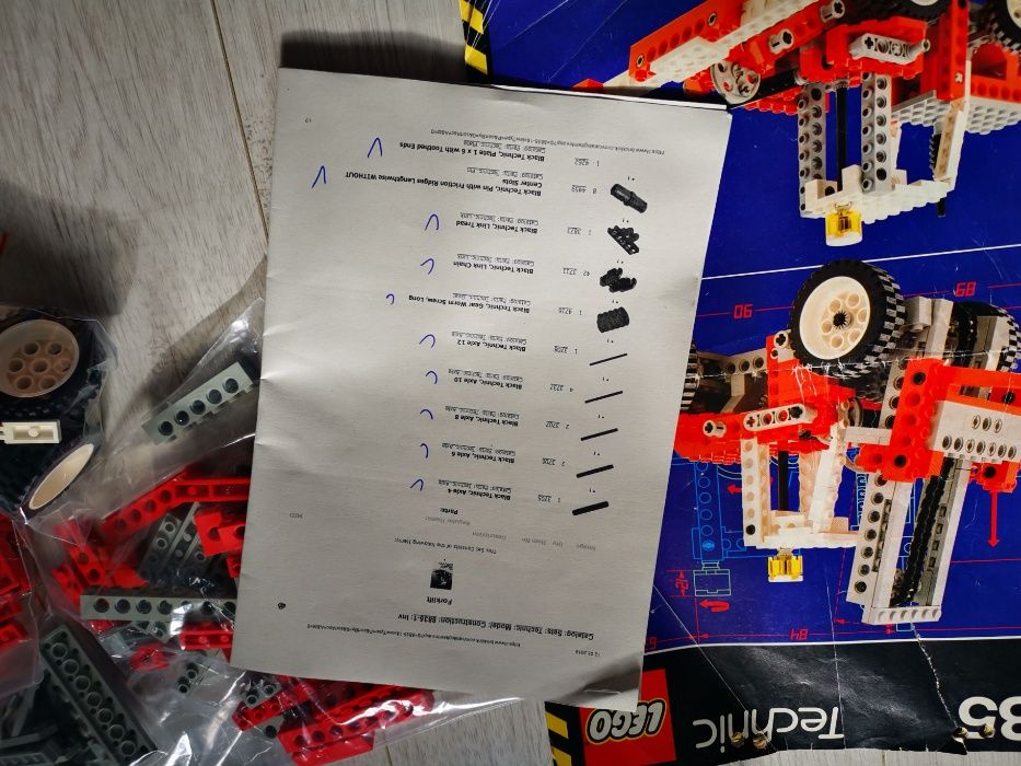Lego 8835 "Forklift"; 1989; [A14]