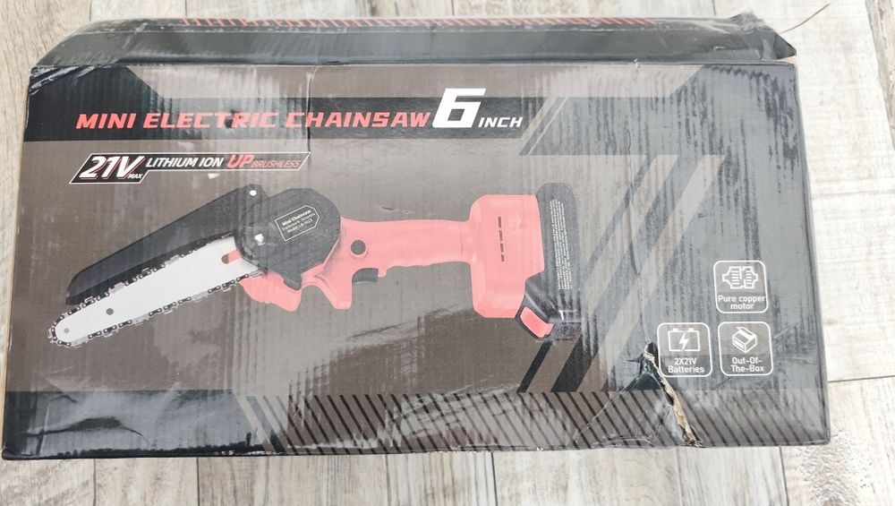 Аккумуляторна садова пилка