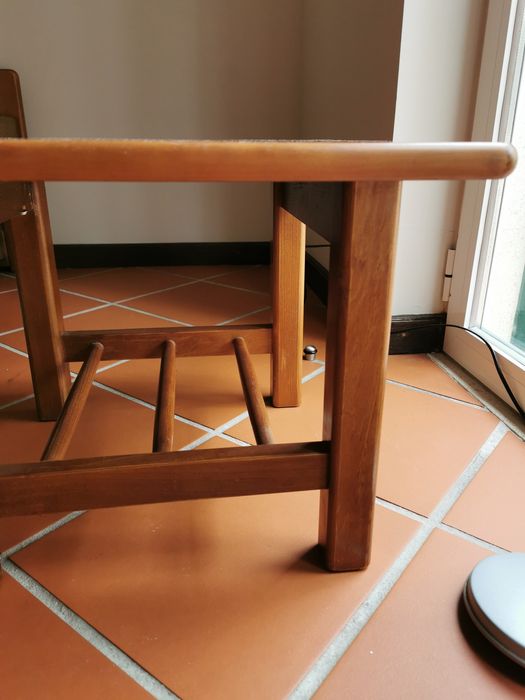 Mesa de cabeceira cerne