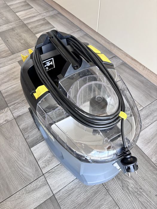 Миючий пилосос Karcher Puzzi 8 /1