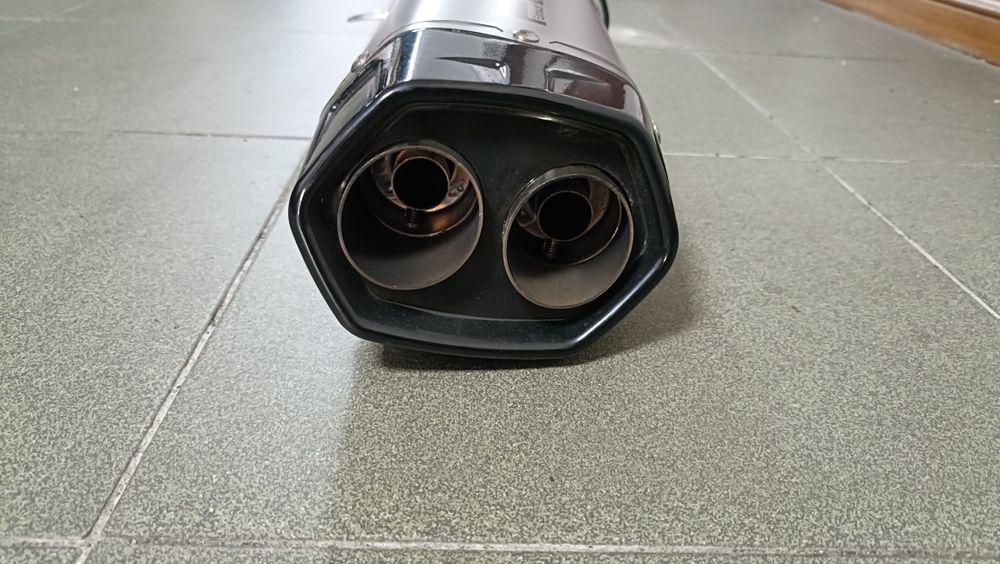 Ponteira e tubo Escape FR Exhaust