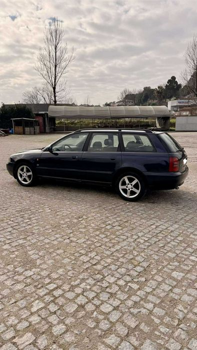Audi A4 AVANT 1.9 TDI (110 CV)