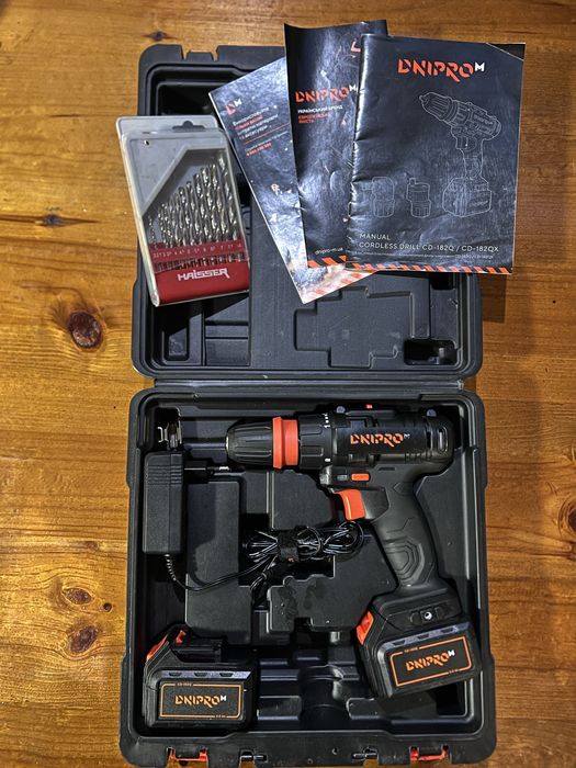 Шуруповерт dnipro m cd -182 q комплект
