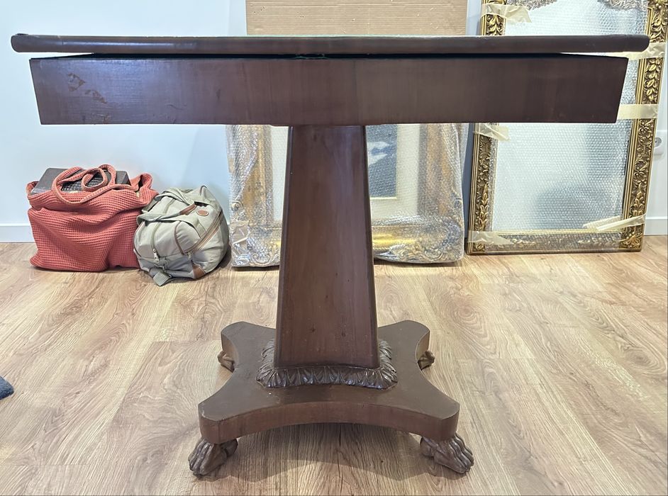 Antiguidade - Mobilia/mesa de jogo antiga