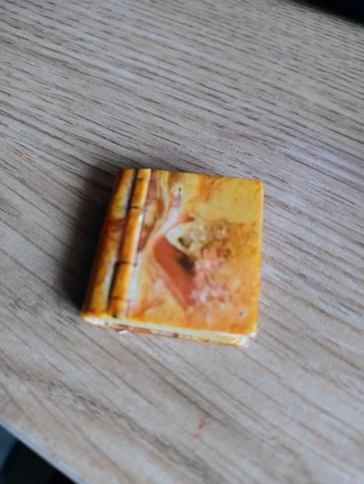 etui miniatura bakelit z sw. Antonim i SW. Józefem
