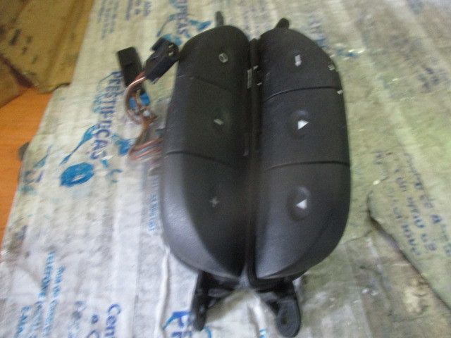 Comando / botão / interruptor multifunções OPEL Corsa B