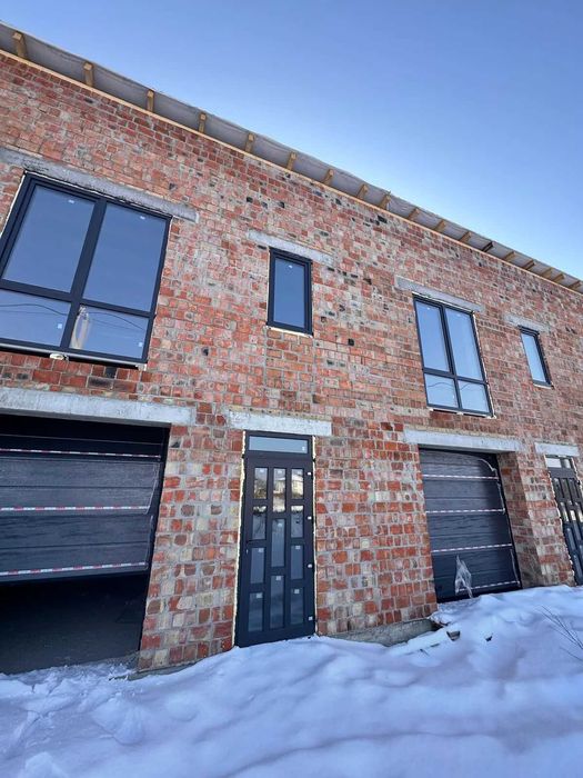 ЗБУДОВАНИЙ ТАУНХАУС за вигідною ціною в дуже хорошій локації!